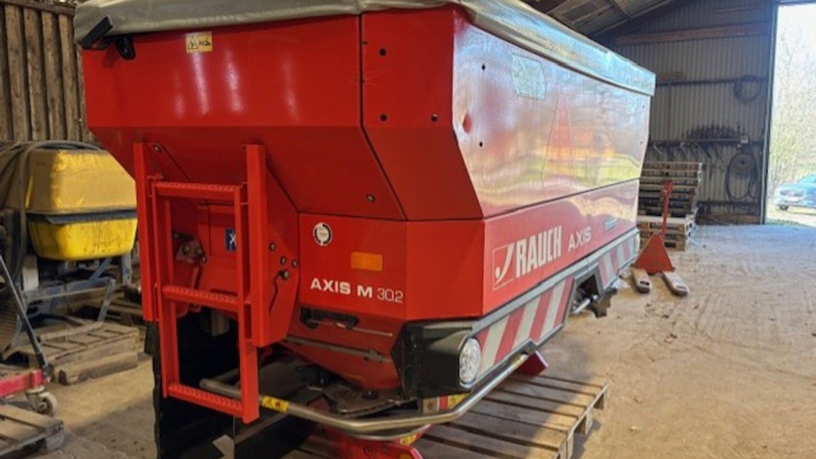 Düngerstreuer типа Rauch Axis M 30.2 EMC, Gebrauchtmaschine в Rødekro (Фотография 2)