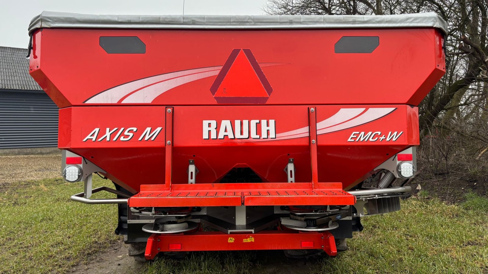 Düngerstreuer от тип Rauch Axis M 30.2 EMC, Gebrauchtmaschine в Nykøbing Mors (Снимка 2)