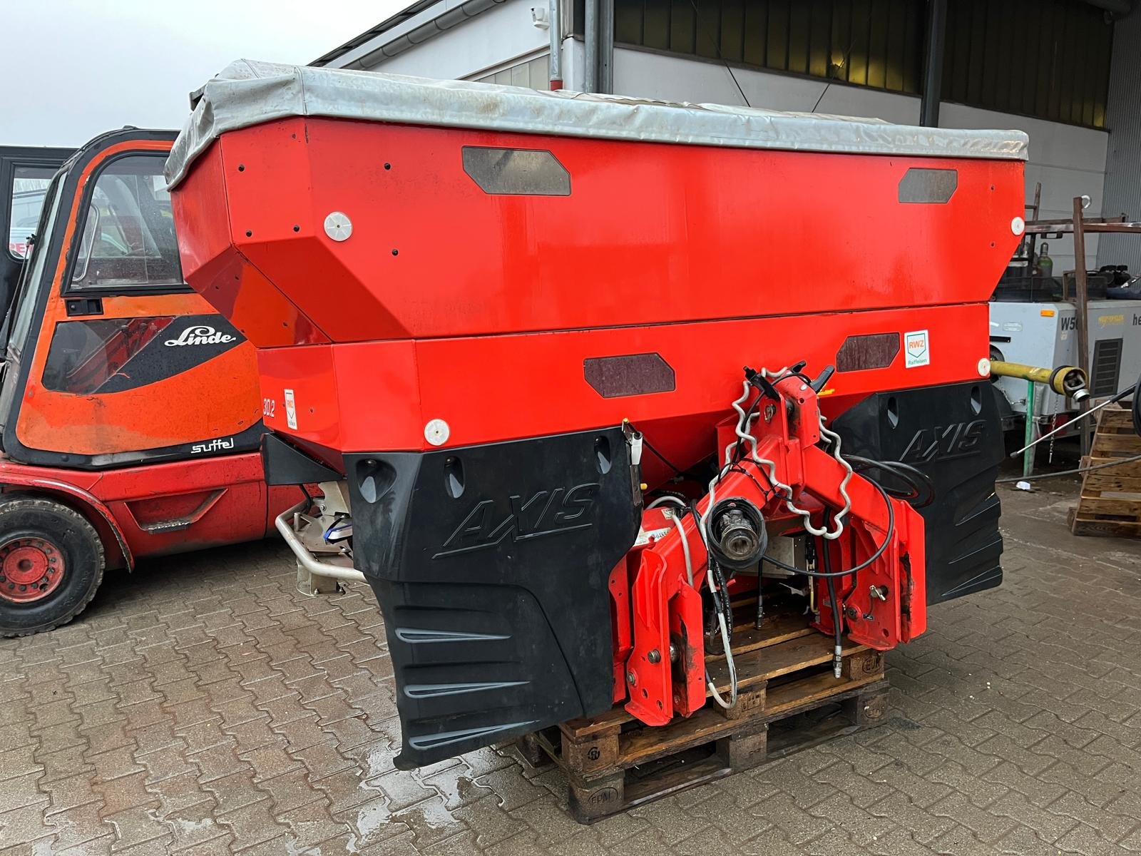 Düngerstreuer типа Rauch Axis M 30.2 W, Gebrauchtmaschine в Dannstadt-Schauernheim (Фотография 4)