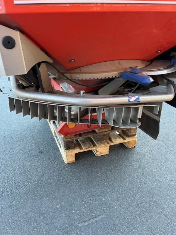 Düngerstreuer des Typs Rauch Axis Serie 30.1, Gebrauchtmaschine in Beedenbostel (Bild 3)