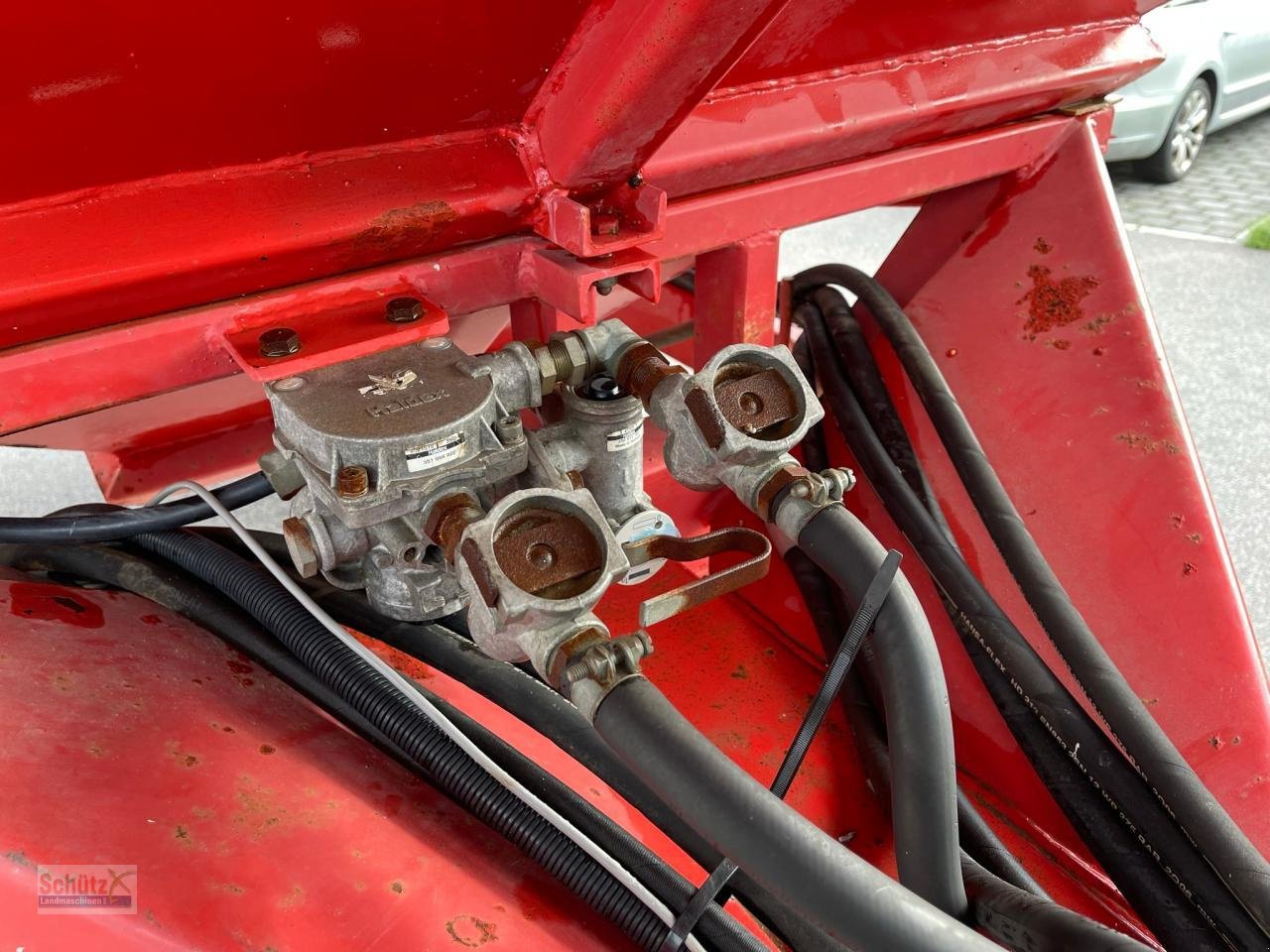 Düngerstreuer van het type Rauch Düngerstreuer Rauch Axera EMC Über-Umladewagen, Gebrauchtmaschine in Schierling (Foto 9)