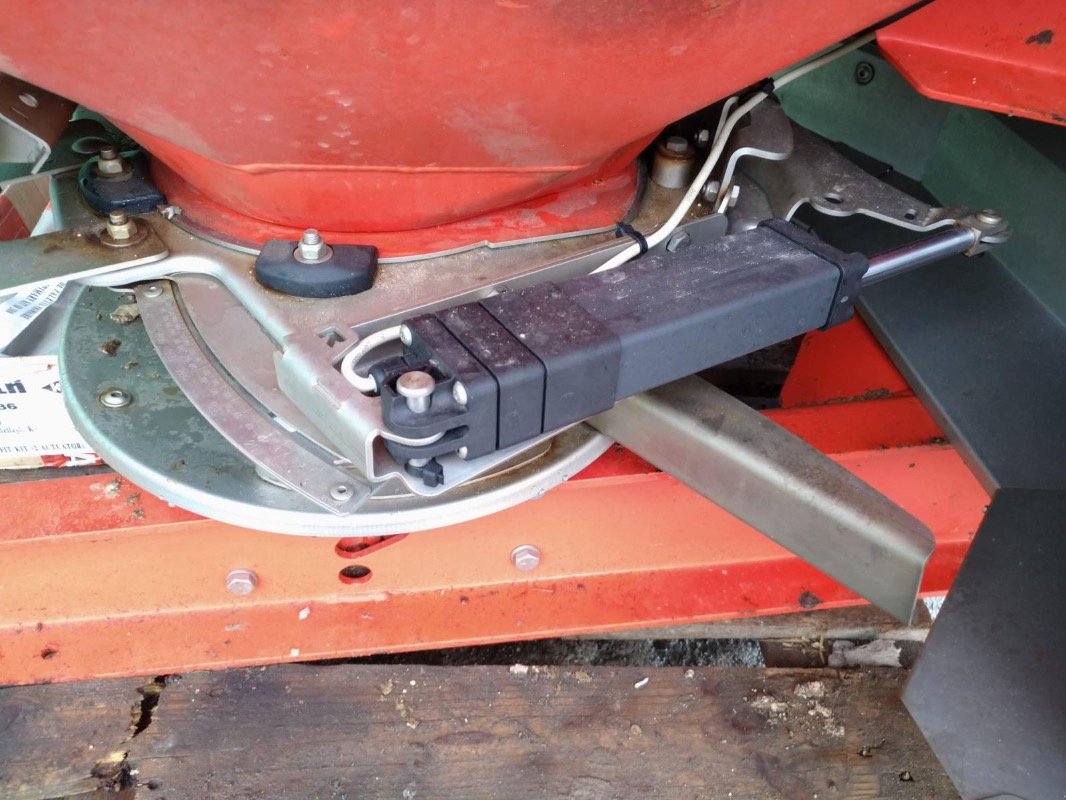 Düngerstreuer del tipo Rauch H-50.1 EMC+W, Gebrauchtmaschine In Liebenwalde (Immagine 5)