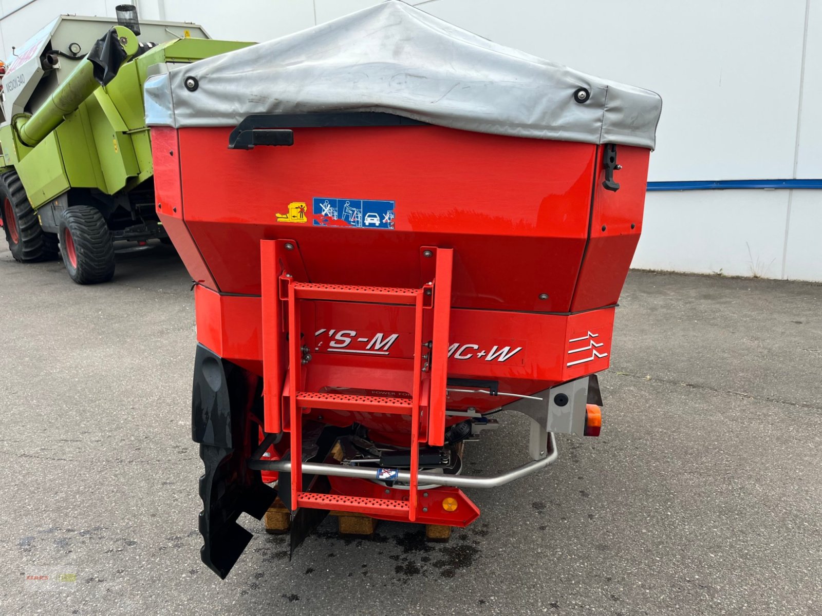 Düngerstreuer des Typs Rauch Inserat auswählen Rauch Axis 30.1 EMC+W  PREISREDUZIERT, Gebrauchtmaschine in Langenau (Bild 2)