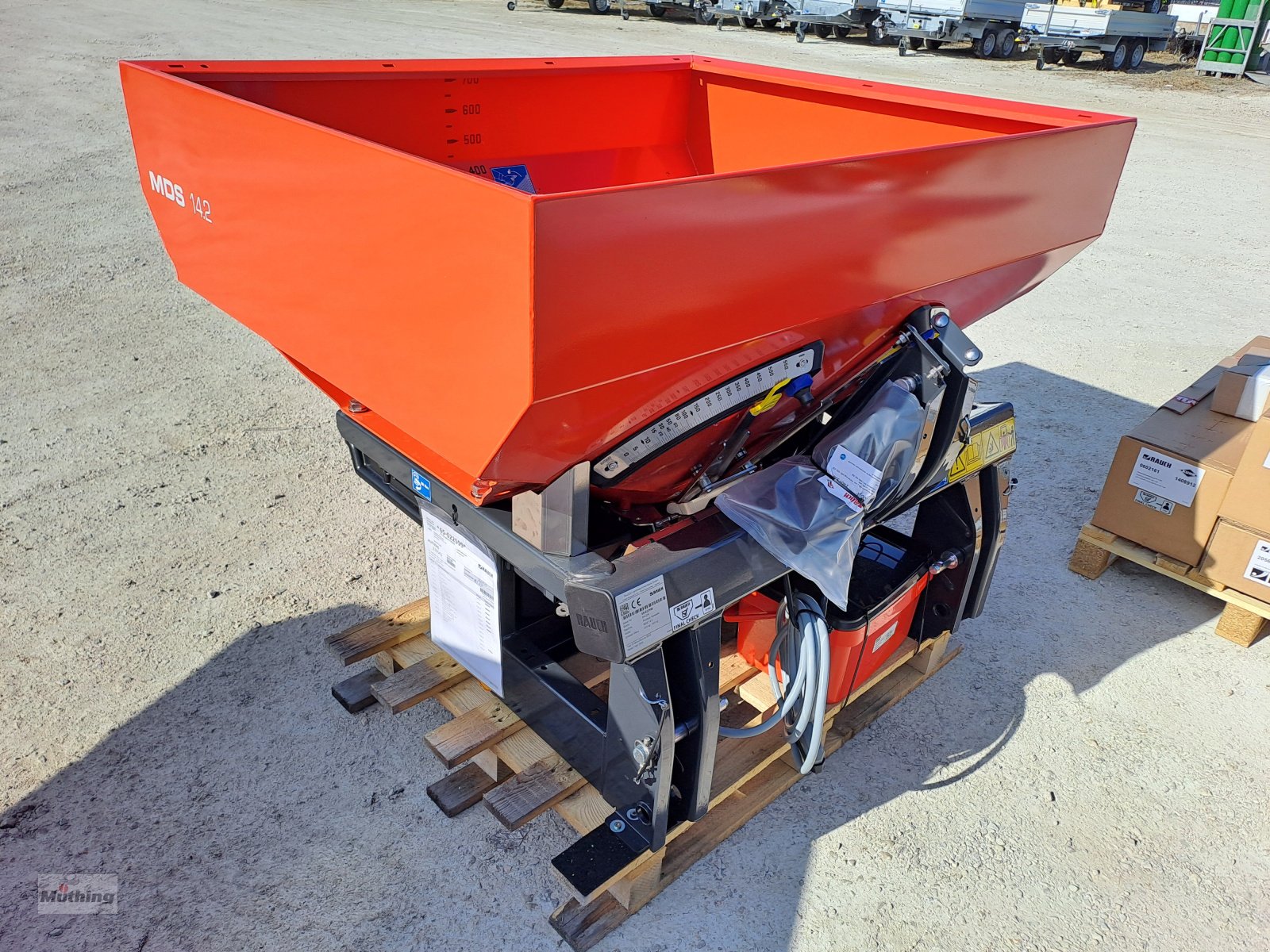 Düngerstreuer des Typs Rauch MDS 14.2, Neumaschine in Neumarkt (Bild 3)