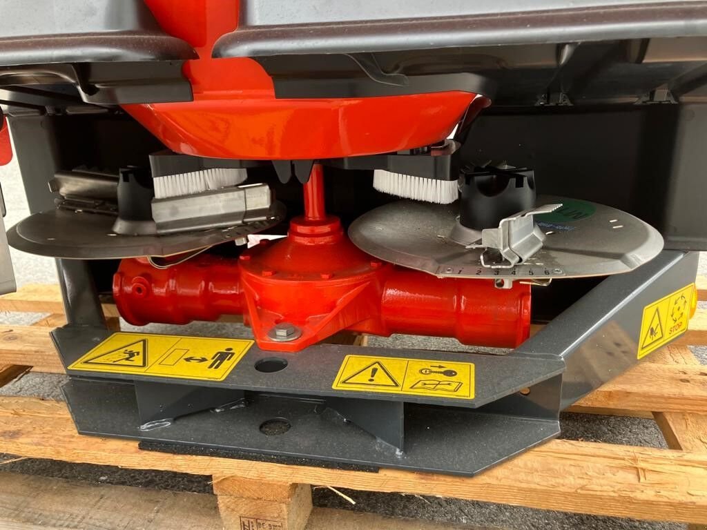 Düngerstreuer van het type Rauch MDS 18.2 + Quantron, Neumaschine in Zwettl (Foto 7)
