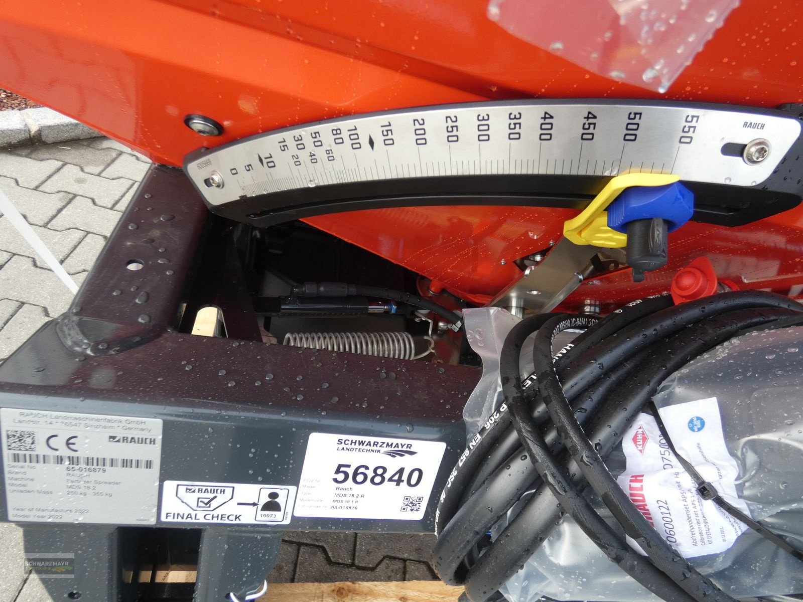 Düngerstreuer des Typs Rauch MDS 18.2 R, Neumaschine in Aurolzmünster (Bild 10)