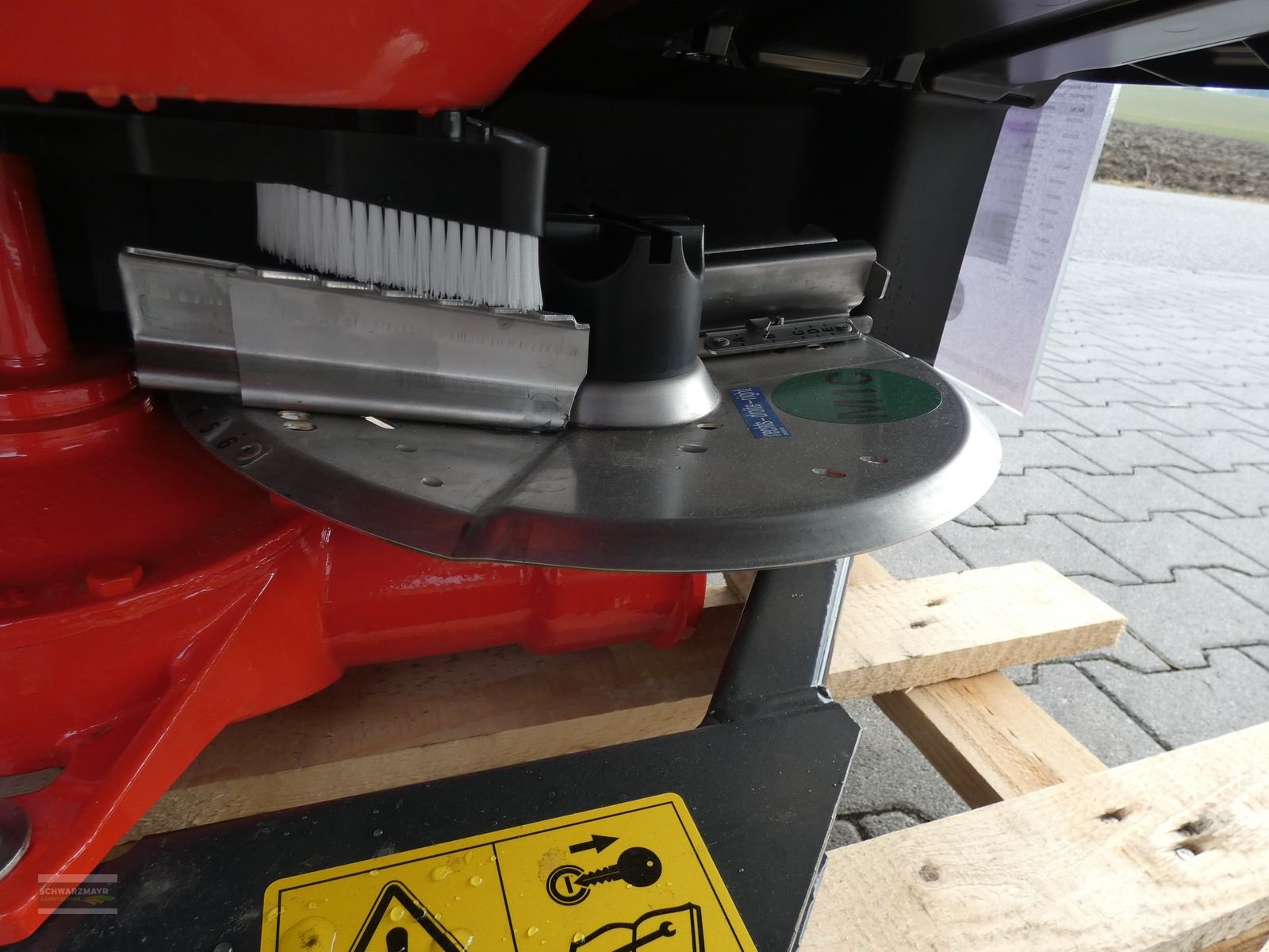 Düngerstreuer des Typs Rauch MDS 18.2 R, Neumaschine in Aurolzmünster (Bild 14)