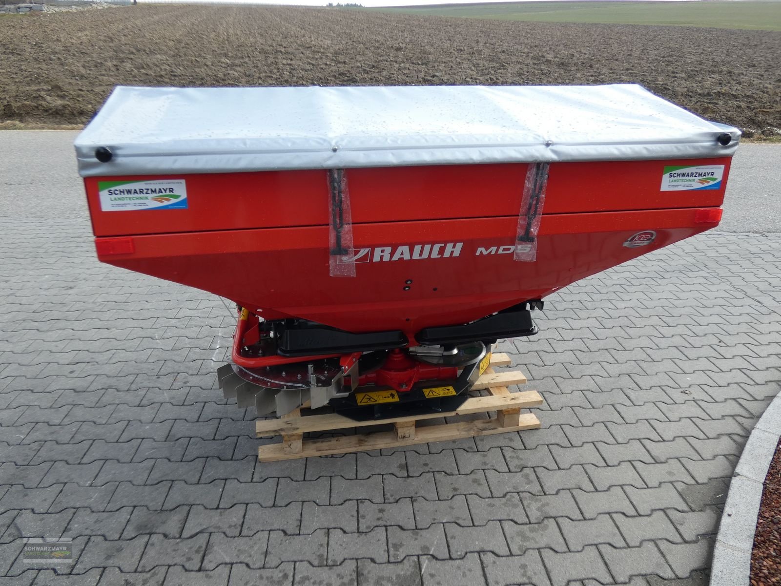 Düngerstreuer des Typs Rauch MDS 18.2 R, Neumaschine in Aurolzmünster (Bild 4)