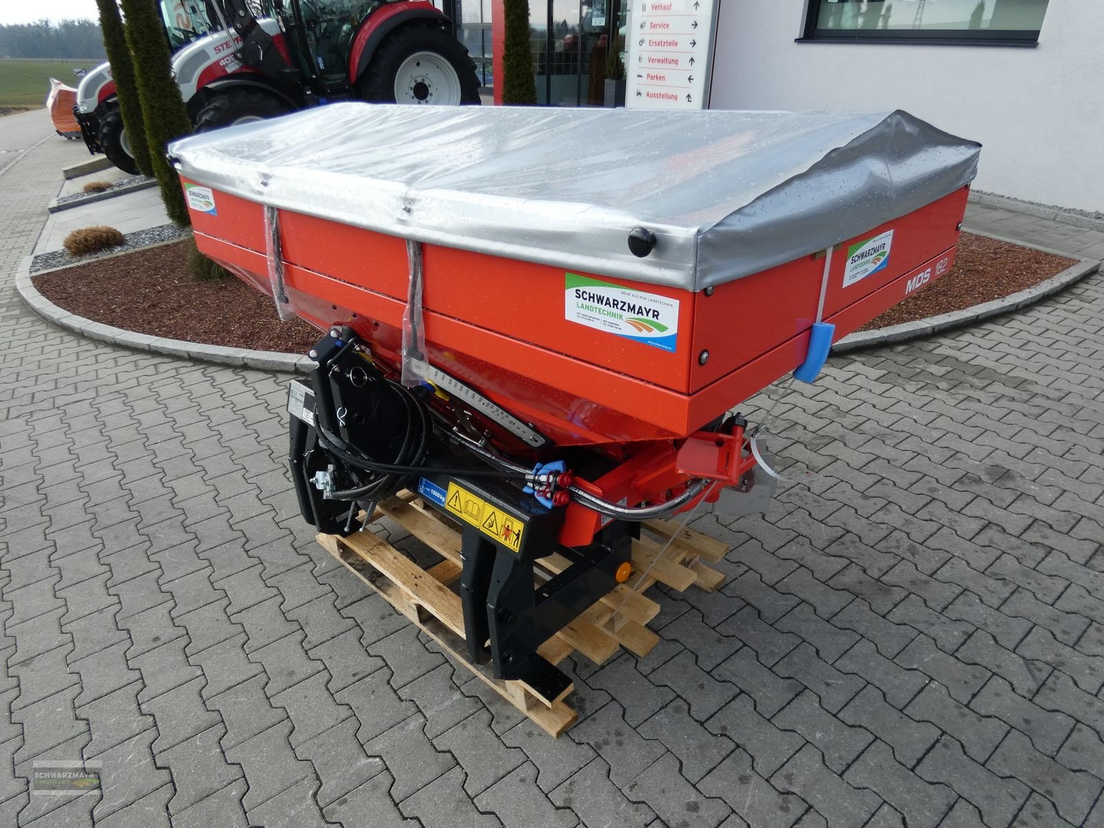 Düngerstreuer des Typs Rauch MDS 18.2 R, Neumaschine in Aurolzmünster (Bild 8)