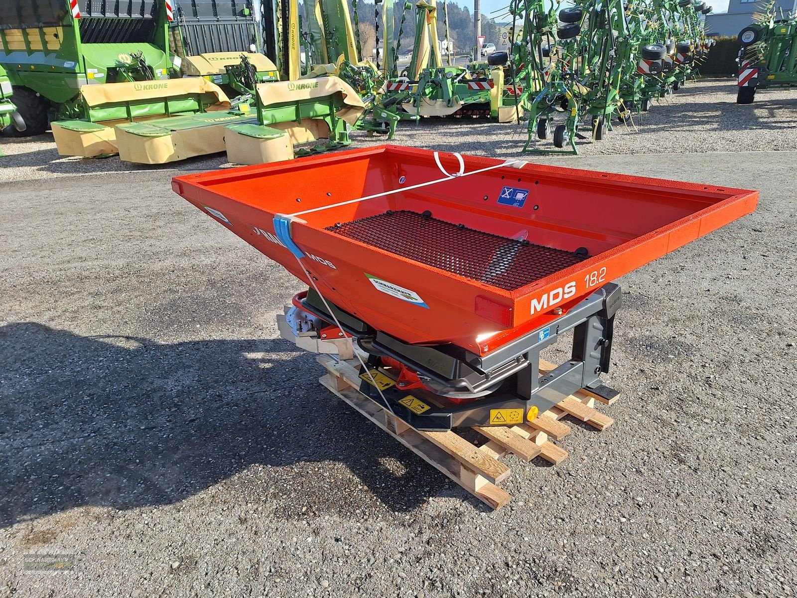 Düngerstreuer del tipo Rauch MDS 18.2 R, Neumaschine en Aurolzmünster (Imagen 1)