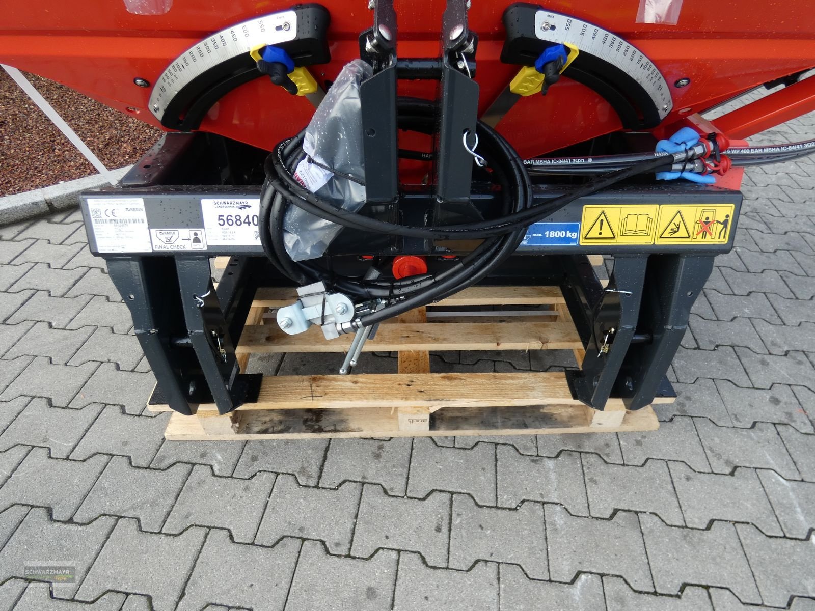 Düngerstreuer des Typs Rauch MDS 18.2 R, Neumaschine in Gampern (Bild 9)