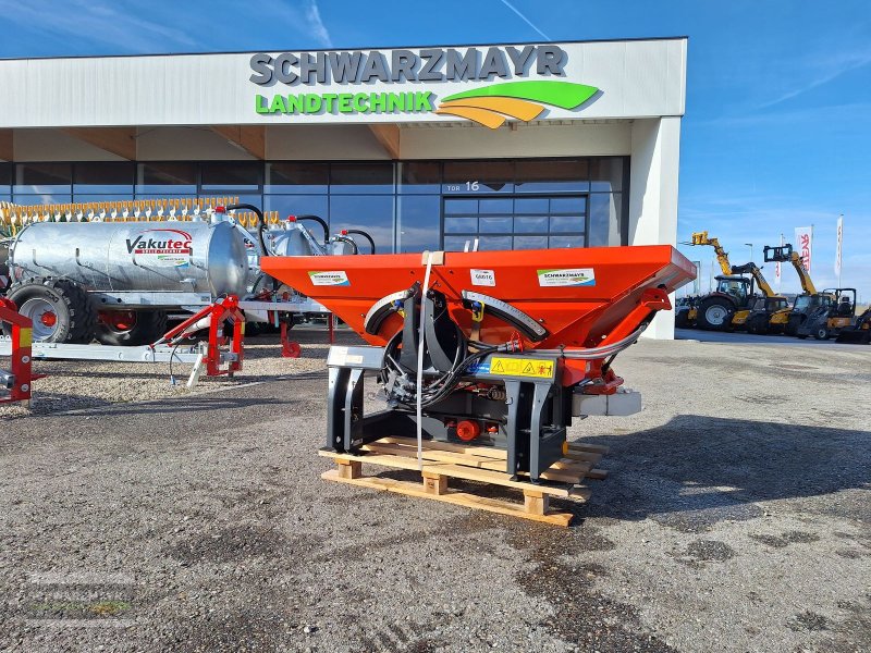 Düngerstreuer typu Rauch MDS 18.2 R, Neumaschine v Gampern