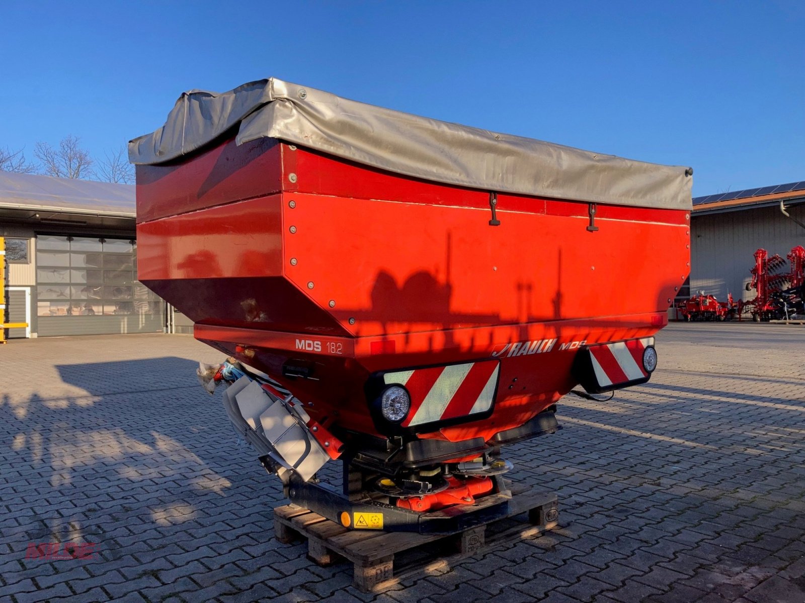 Düngerstreuer des Typs Rauch MDS 18.2, Gebrauchtmaschine in Elsteraue-Bornitz (Bild 1)