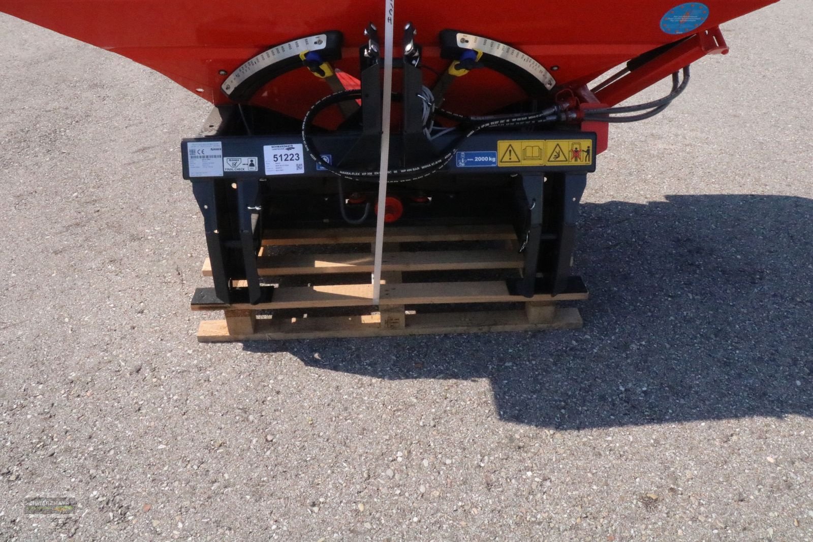 Düngerstreuer of the type Rauch MDS 20.2 E-Click, Neumaschine in Aurolzmünster (Picture 8)