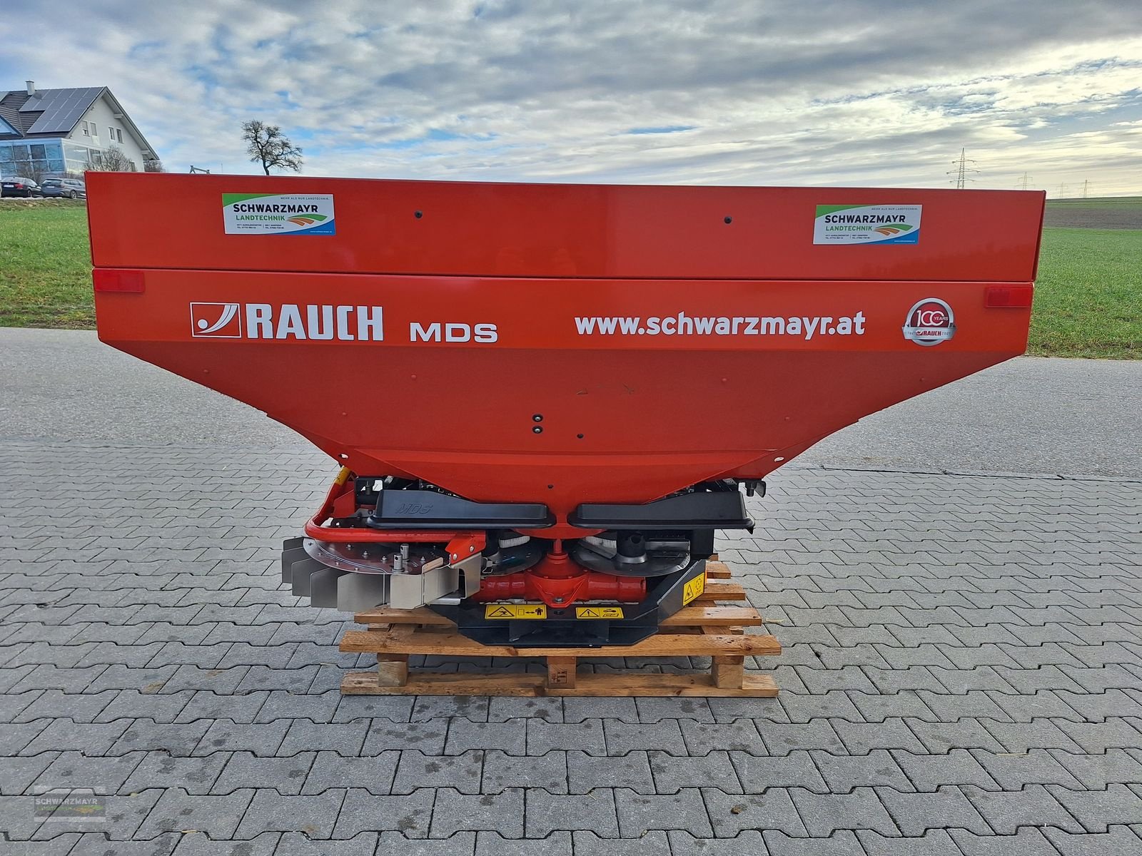 Düngerstreuer of the type Rauch MDS 20.2 E-Click, Neumaschine in Aurolzmünster (Picture 19)