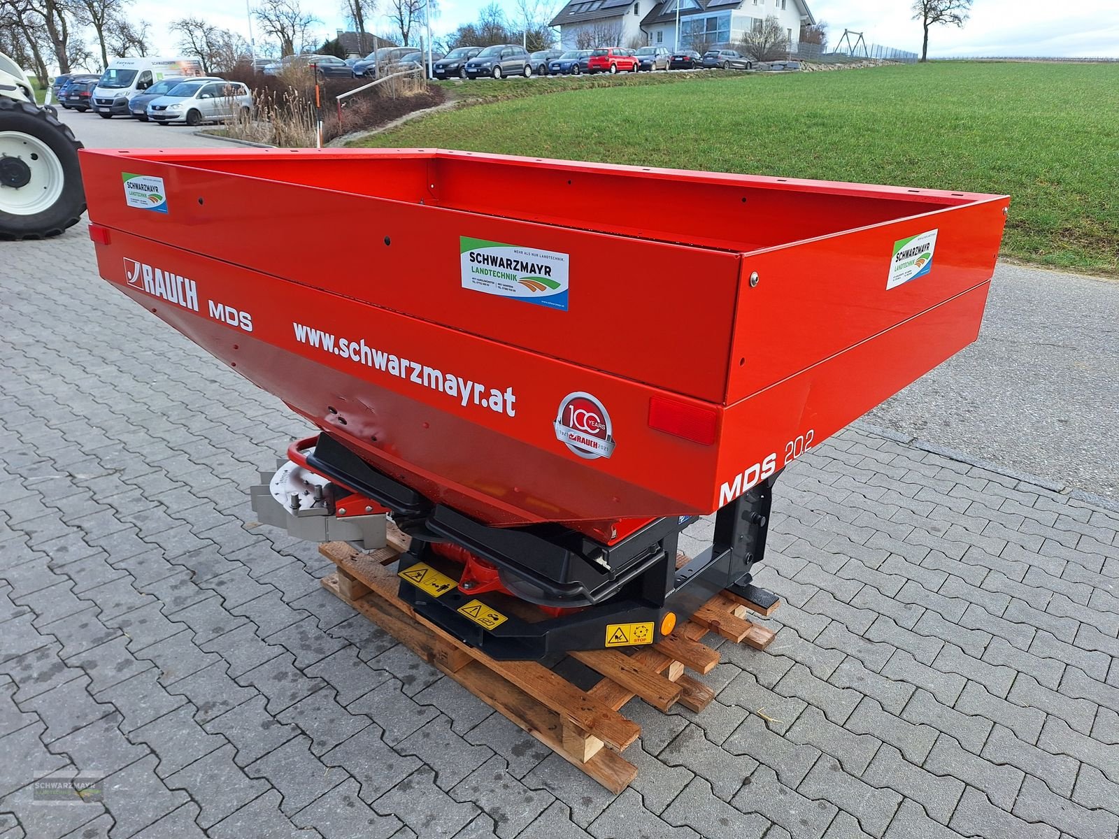 Düngerstreuer of the type Rauch MDS 20.2 E-Click, Neumaschine in Aurolzmünster (Picture 4)