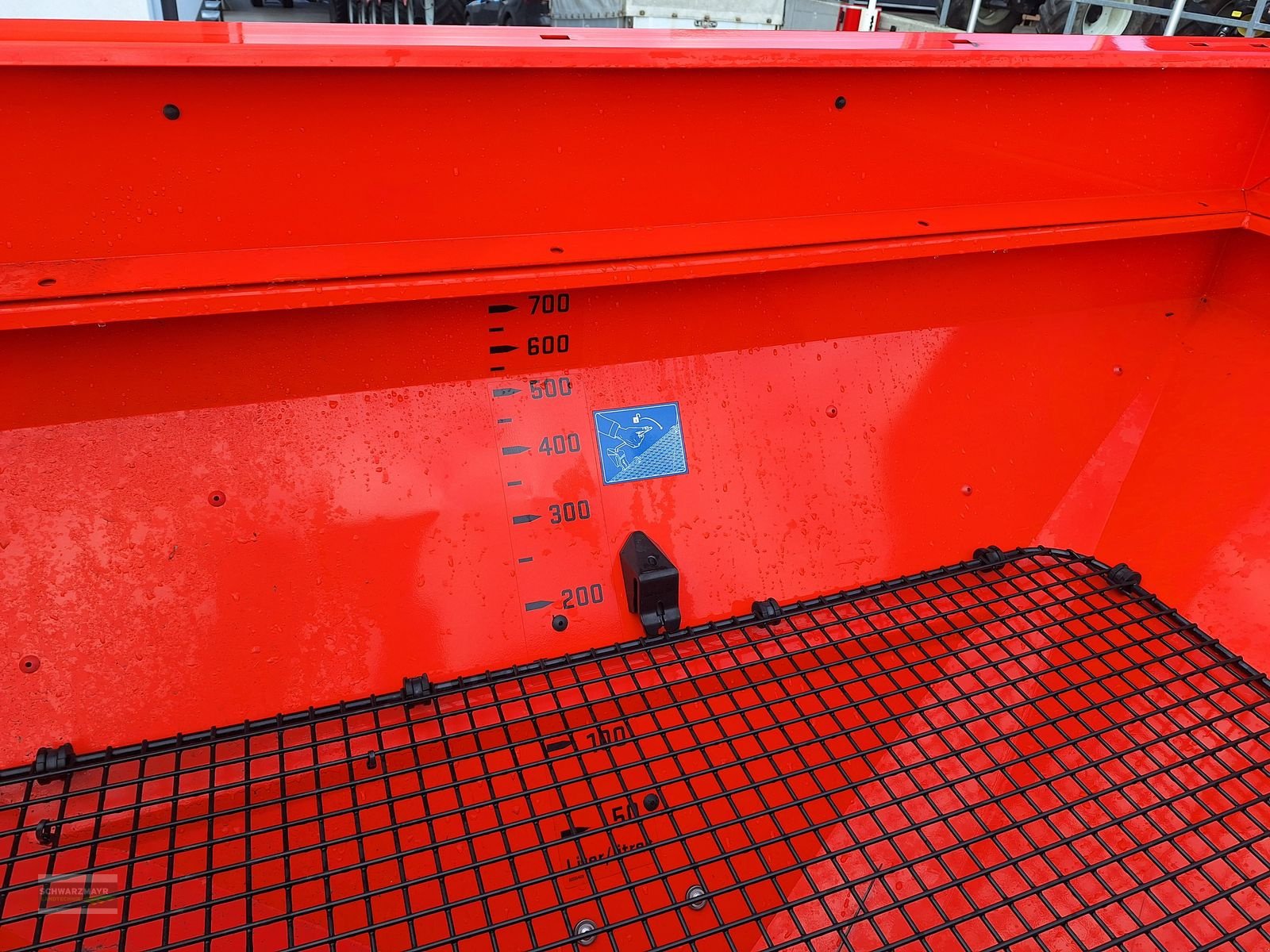 Düngerstreuer of the type Rauch MDS 20.2 E-Click, Neumaschine in Aurolzmünster (Picture 21)