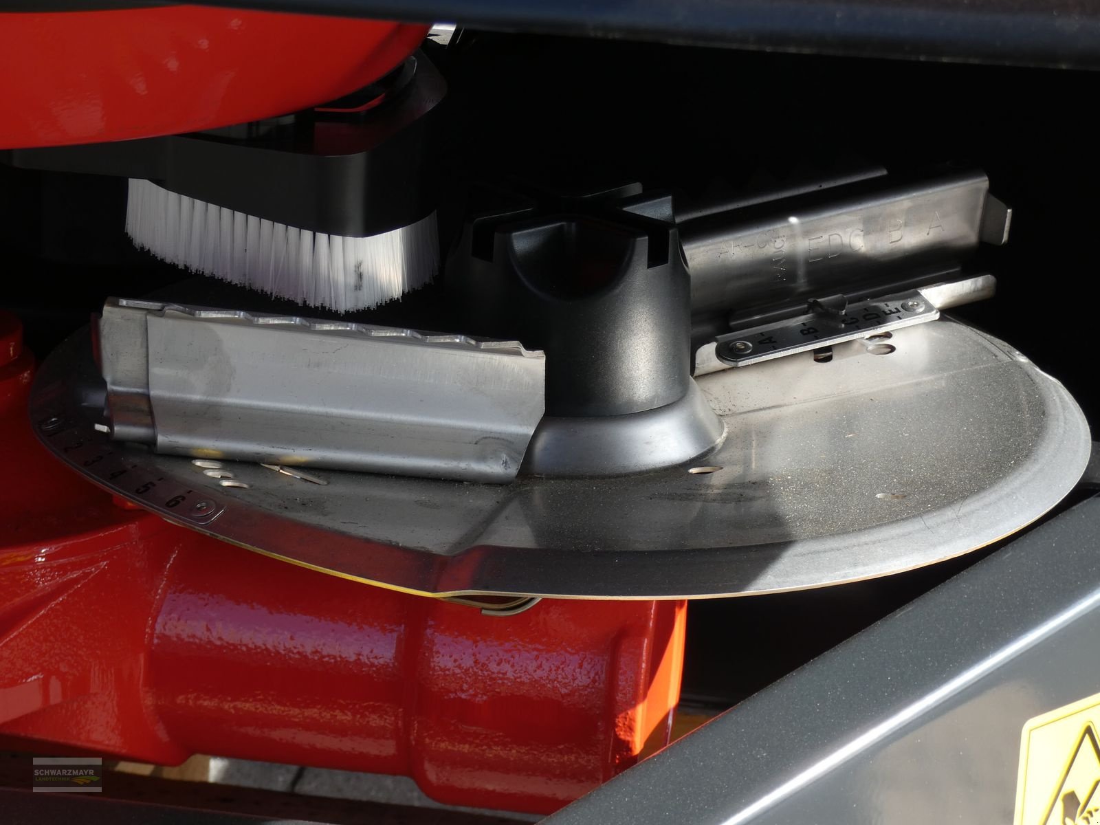 Düngerstreuer des Typs Rauch MDS 20.2 E-Click, Neumaschine in Aurolzmünster (Bild 16)