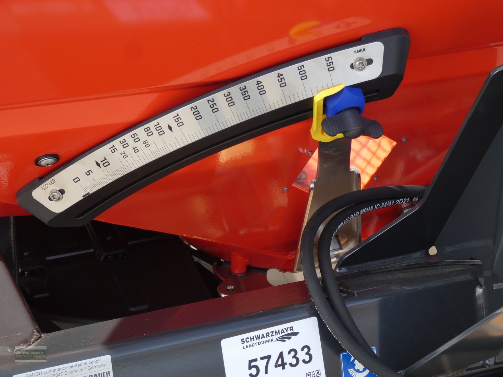Düngerstreuer des Typs Rauch MDS 20.2 E-Click, Neumaschine in Aurolzmünster (Bild 12)