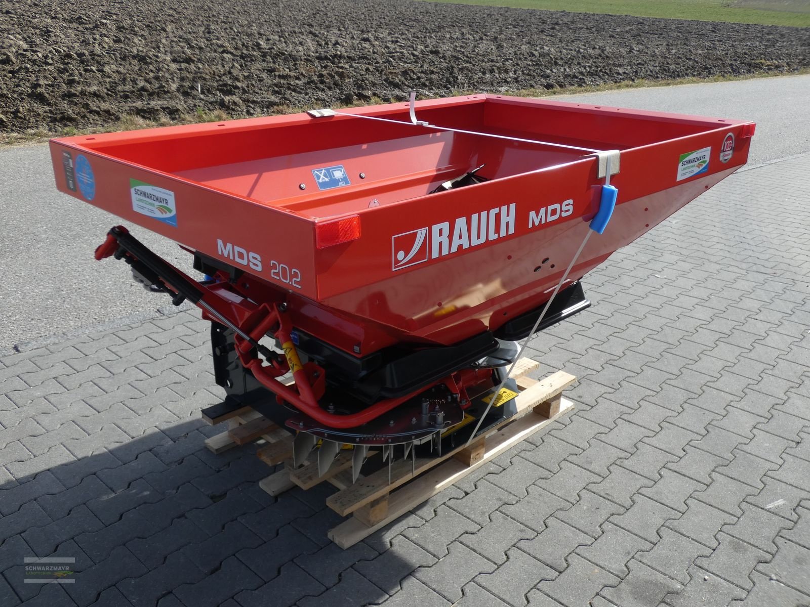 Düngerstreuer des Typs Rauch MDS 20.2 E-Click, Neumaschine in Aurolzmünster (Bild 7)