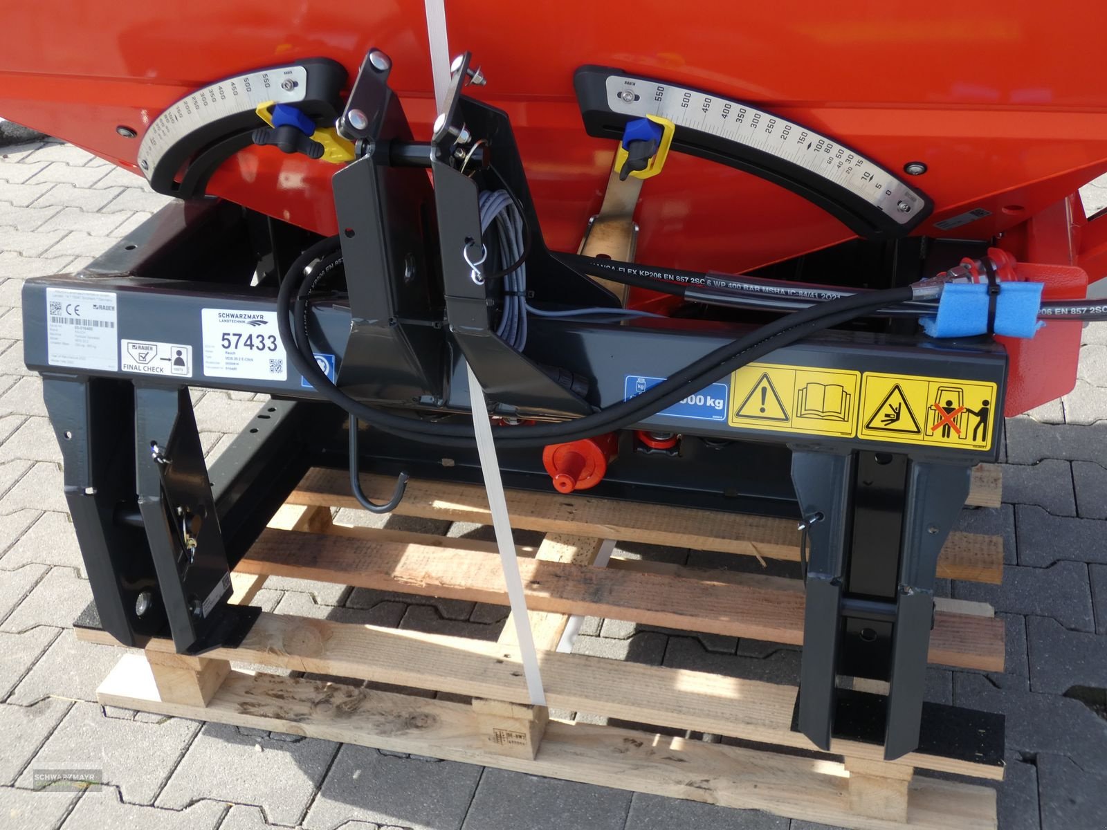 Düngerstreuer des Typs Rauch MDS 20.2 E-Click, Neumaschine in Aurolzmünster (Bild 11)