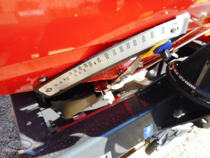 Düngerstreuer of the type Rauch MDS 20.2 E-Click, Neumaschine in Münzkirchen (Picture 9)