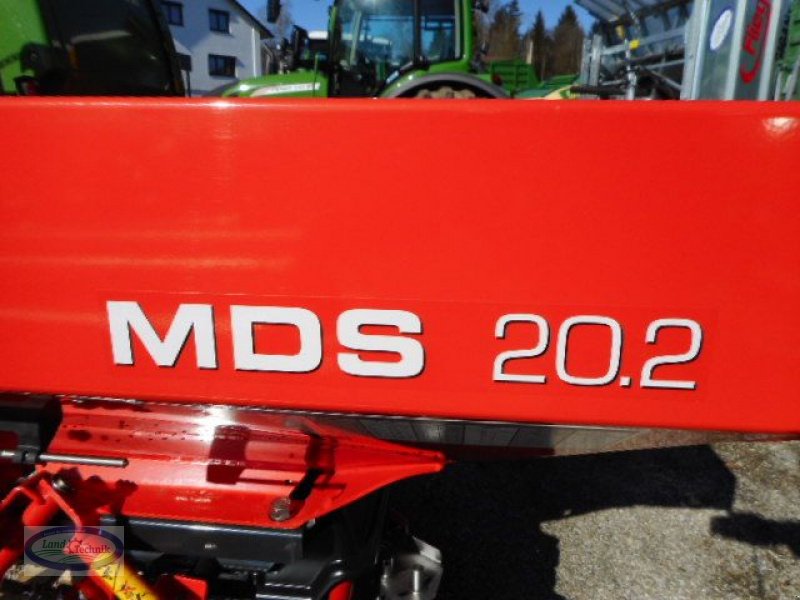 Düngerstreuer of the type Rauch MDS 20.2 E-Click, Neumaschine in Münzkirchen (Picture 3)