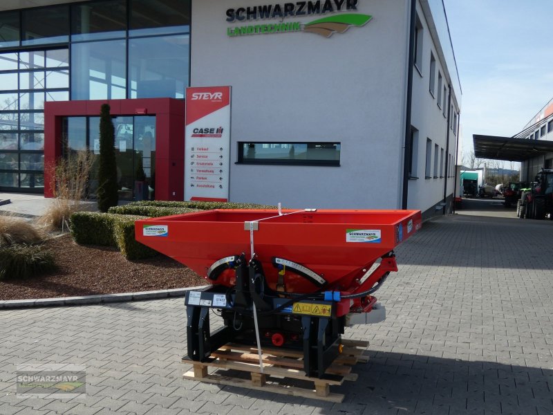 Düngerstreuer des Typs Rauch MDS 20.2 E-Click, Neumaschine in Gampern