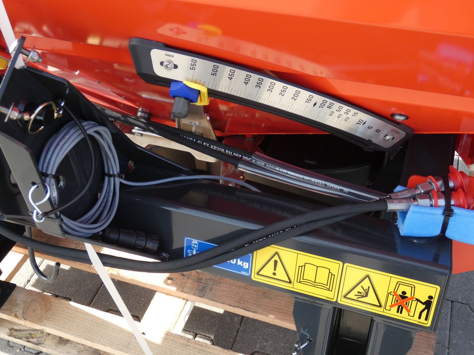 Düngerstreuer des Typs Rauch MDS 20.2 E-Click, Neumaschine in Gampern (Bild 13)