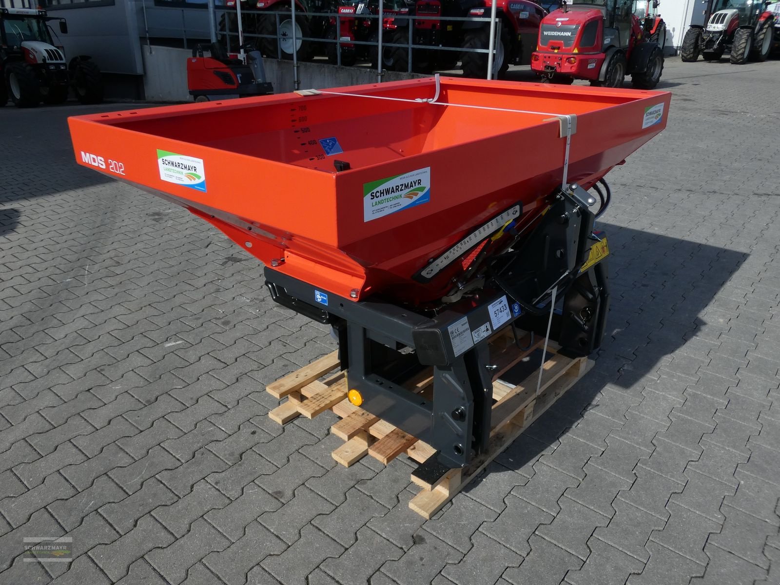 Düngerstreuer des Typs Rauch MDS 20.2 E-Click, Neumaschine in Gampern (Bild 4)