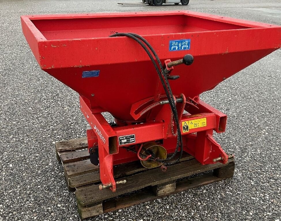 Düngerstreuer des Typs Rauch MDS 61, Gebrauchtmaschine in Pasching (Bild 1)