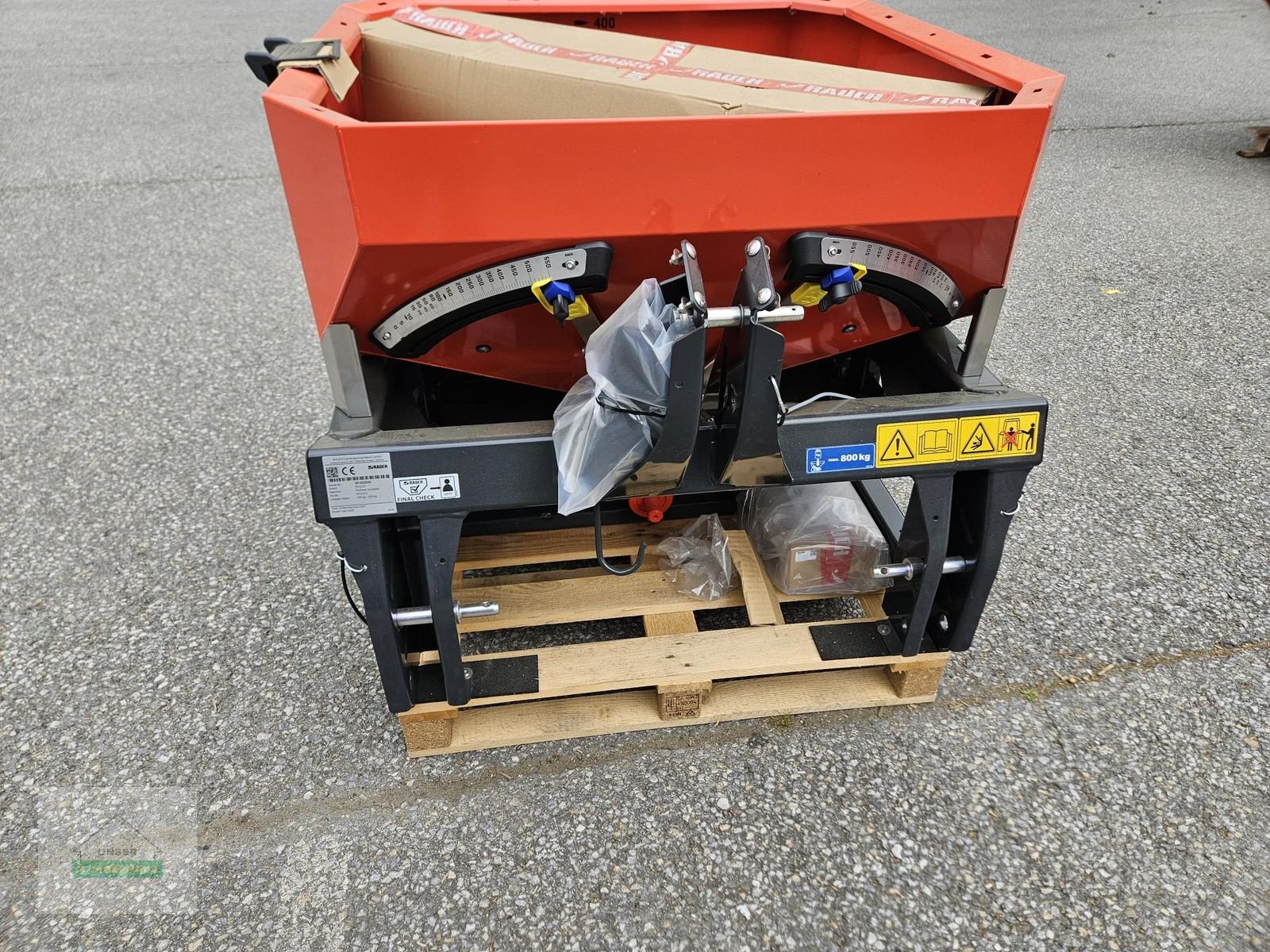 Düngerstreuer des Typs Rauch MDS 8.2, Gebrauchtmaschine in Wies (Bild 2)