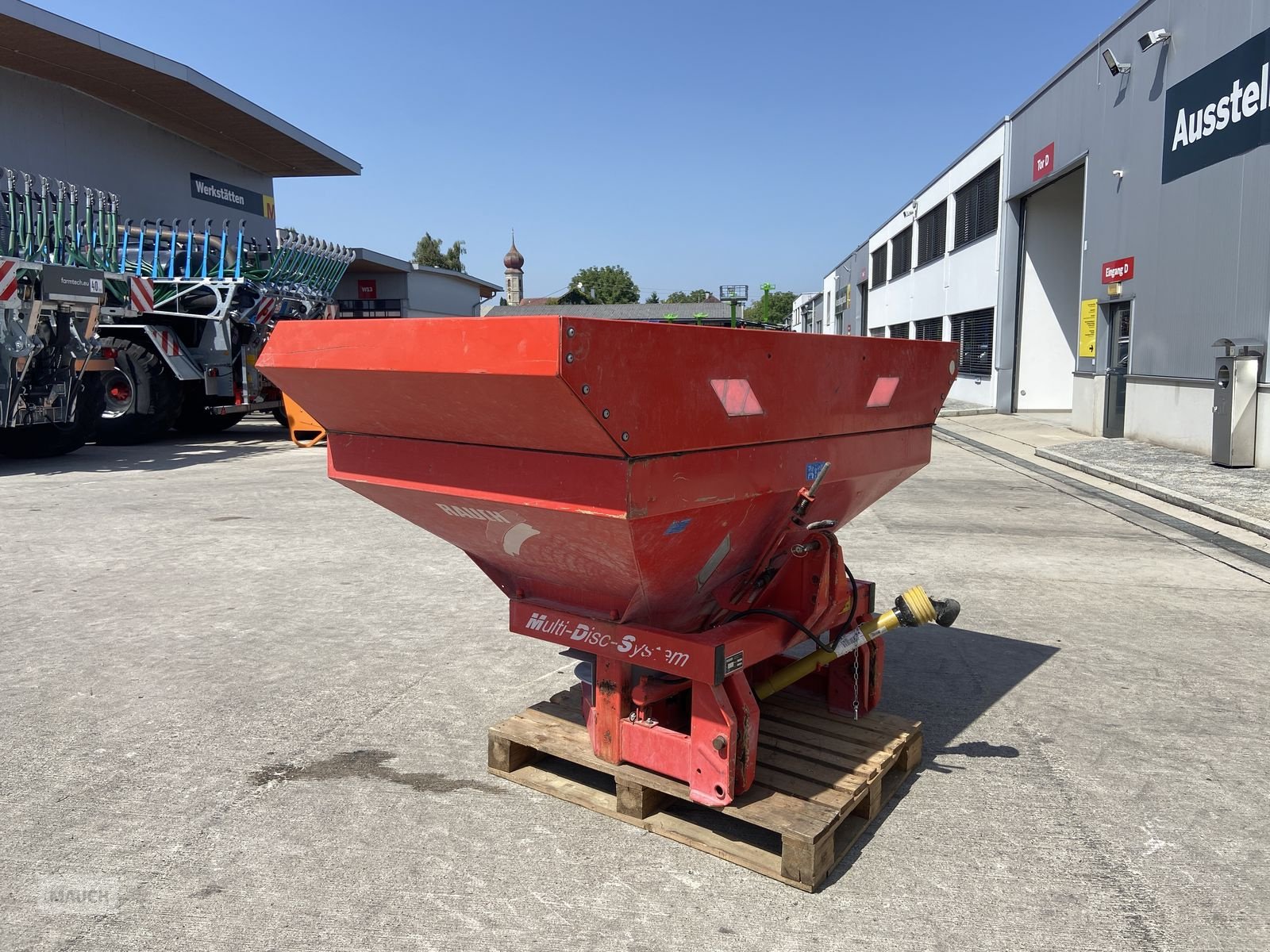 Düngerstreuer des Typs Rauch MDS 901 + Aufsatz, Gebrauchtmaschine in Burgkirchen (Bild 1)