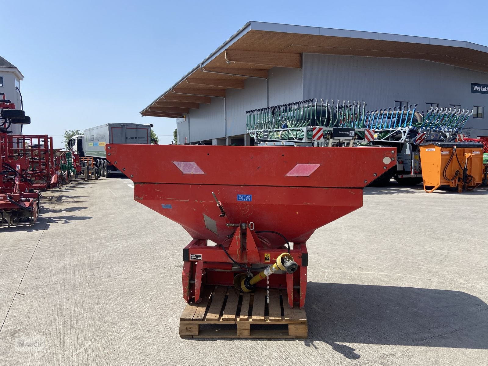 Düngerstreuer des Typs Rauch MDS 901 + Aufsatz, Gebrauchtmaschine in Burgkirchen (Bild 7)