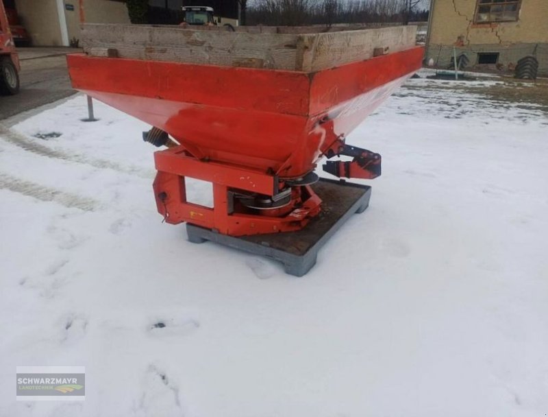 Düngerstreuer of the type Rauch MDS 901 mit hydr. Schiberbetätigung, Gebrauchtmaschine in Aurolzmünster (Picture 2)