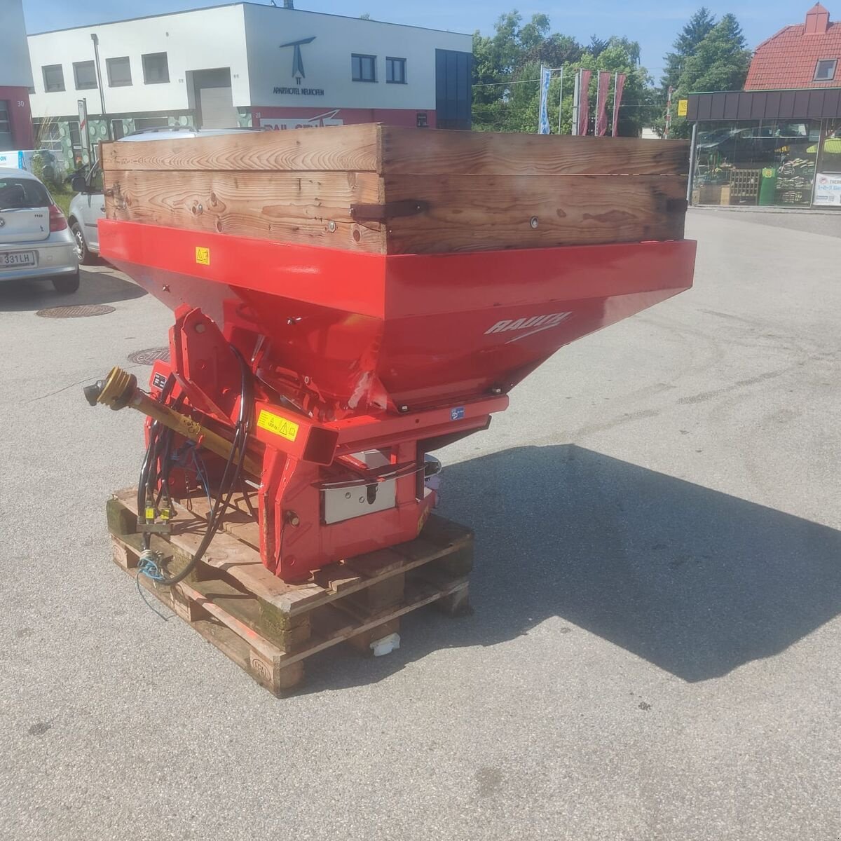 Düngerstreuer от тип Rauch MDS 932, Gebrauchtmaschine в Kirchdorf (Снимка 4)