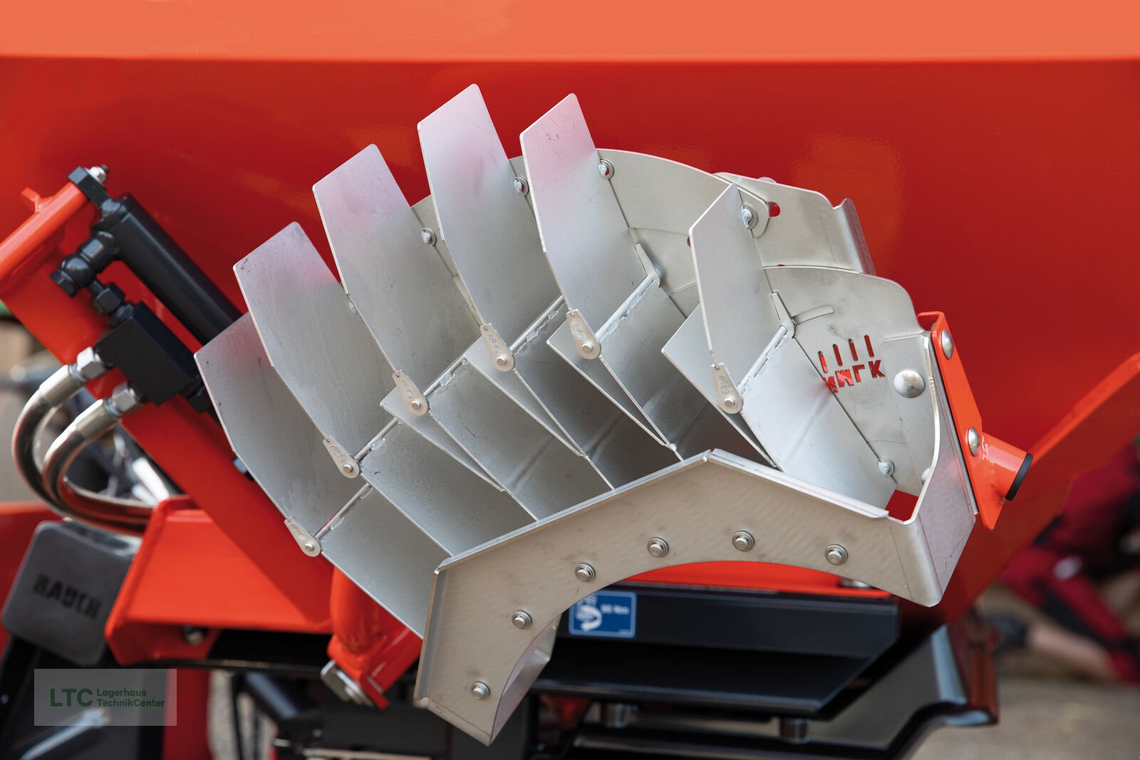 Düngerstreuer типа Rauch MDS Düngerstreuer, Neumaschine в Redlham (Фотография 8)