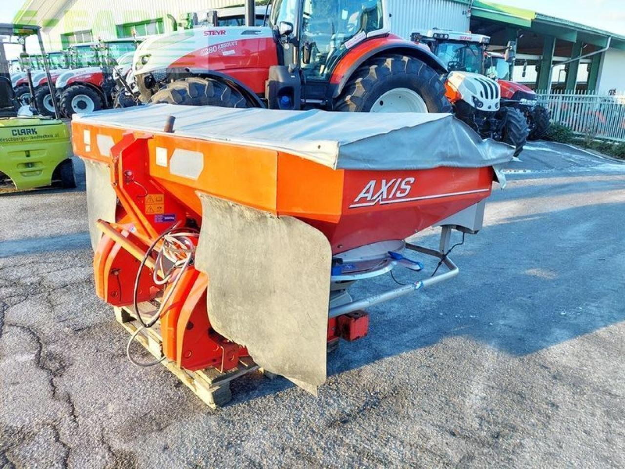 Düngerstreuer of the type Rauch rauch axis 30.1 düngerstreuer, Gebrauchtmaschine in SANKT MARIENKIRCHEN BEI SCHÄRDING (Picture 1)