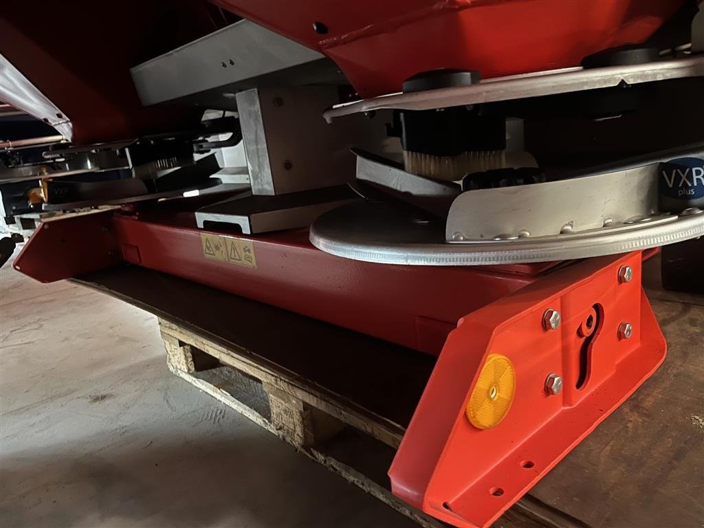 Düngerstreuer des Typs Rauch står som ny, Gebrauchtmaschine in Sakskøbing (Bild 4)