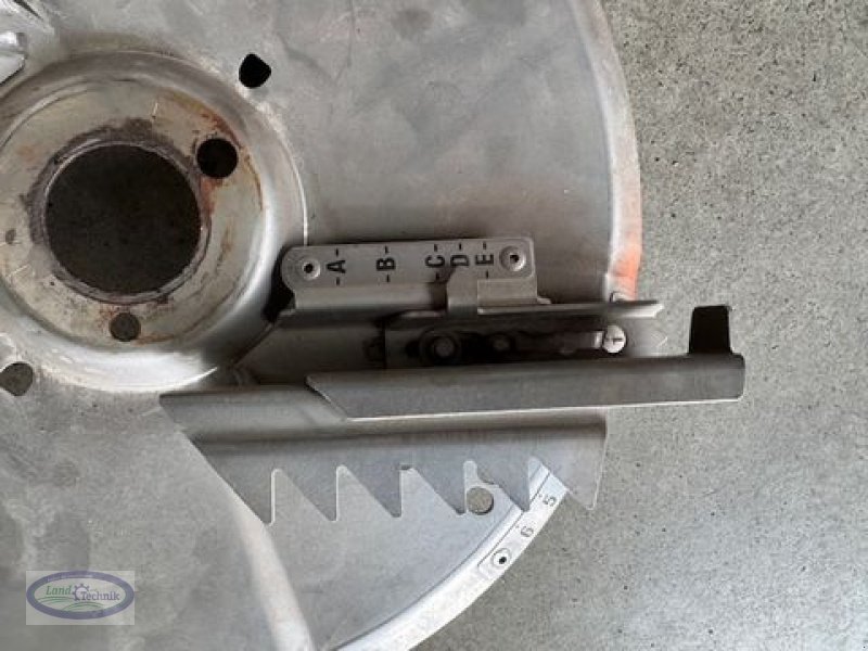 Düngerstreuer typu Rauch Wurfscheiben M2VxR18-24, Gebrauchtmaschine v Münzkirchen (Obrázek 5)