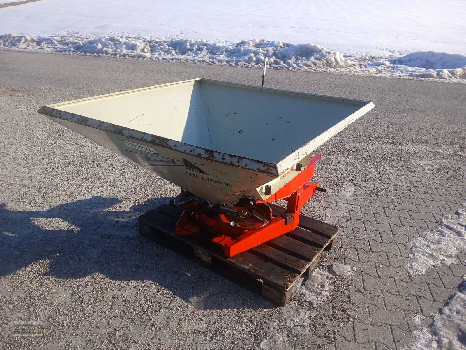 Düngerstreuer Türe ait Rauch ZS 600, Gebrauchtmaschine içinde Aurolzmünster (resim 3)