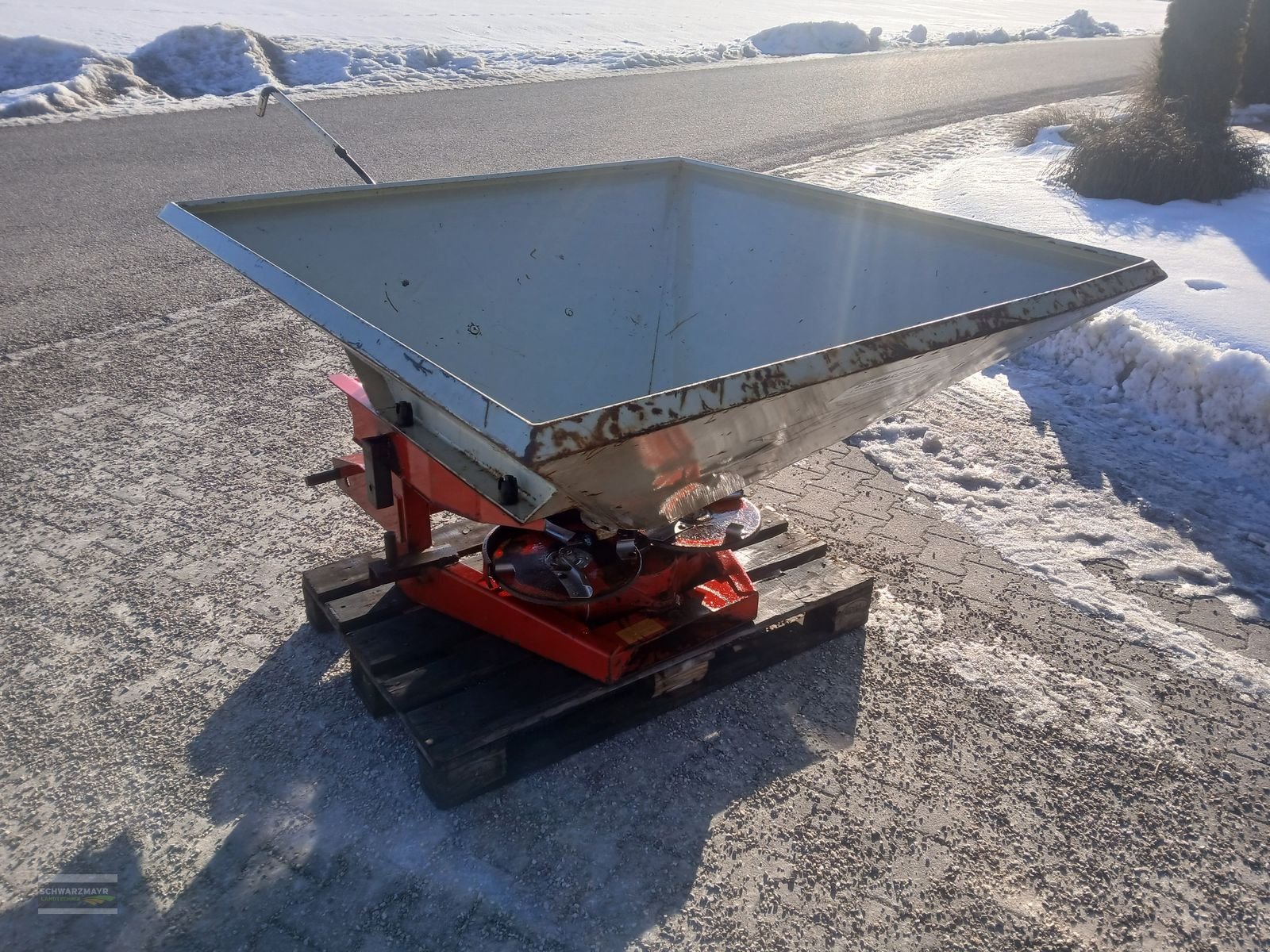 Düngerstreuer Türe ait Rauch ZS 600, Gebrauchtmaschine içinde Aurolzmünster (resim 2)