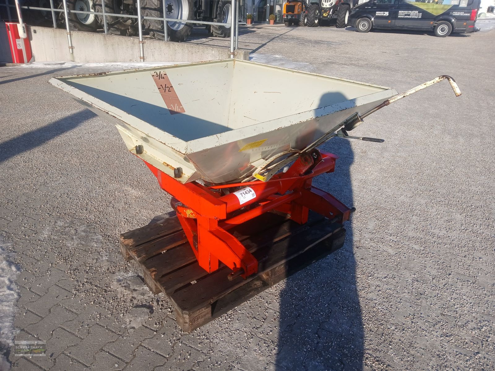 Düngerstreuer Türe ait Rauch ZS 600, Gebrauchtmaschine içinde Aurolzmünster (resim 4)