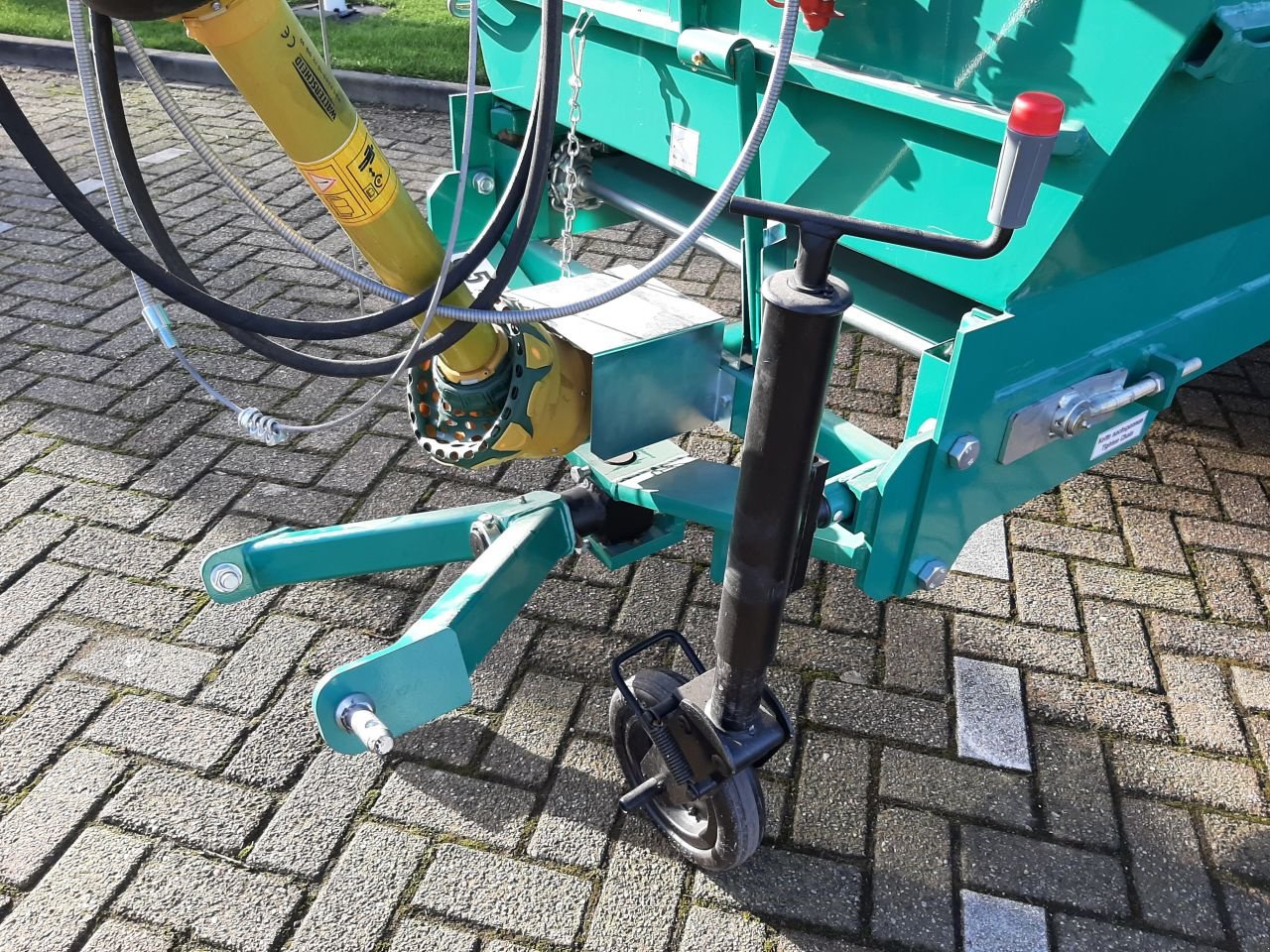 Düngerstreuer of the type Rink WBS-20, Neumaschine in Hardegarijp (Picture 7)