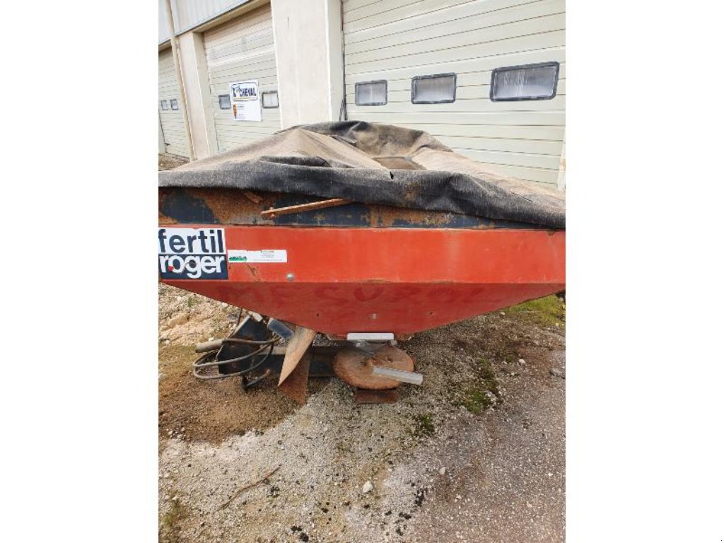 Düngerstreuer of the type Roger FERTIL, Gebrauchtmaschine in Chauvoncourt (Picture 3)