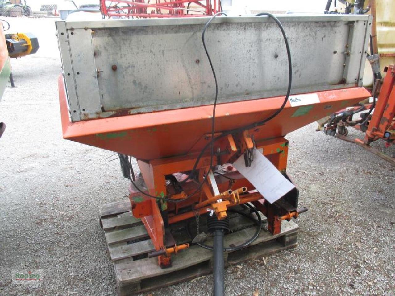 Düngerstreuer of the type Rotina 681, Gebrauchtmaschine in Bakum (Picture 4)