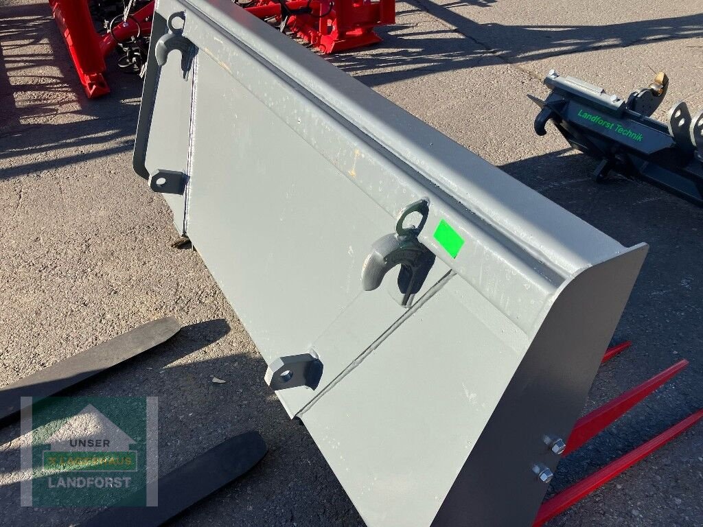 Düngerstreuer of the type Sonstige 1,5 Meter, Neumaschine in Murau (Picture 3)