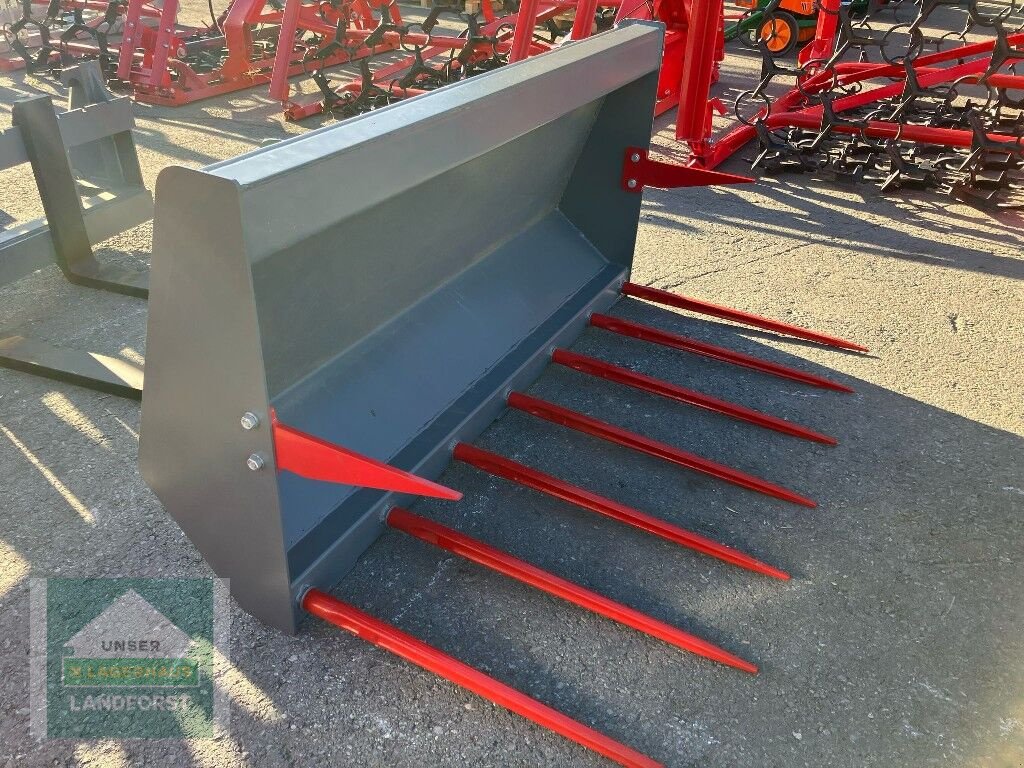 Düngerstreuer of the type Sonstige 1,5 Meter, Neumaschine in Murau (Picture 1)