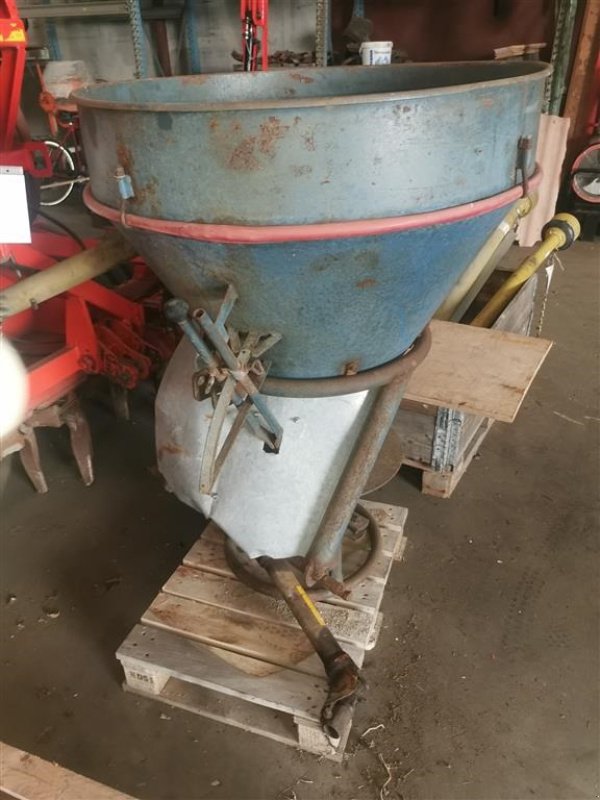 Düngerstreuer of the type Sonstige 225, Gebrauchtmaschine in Egtved (Picture 1)