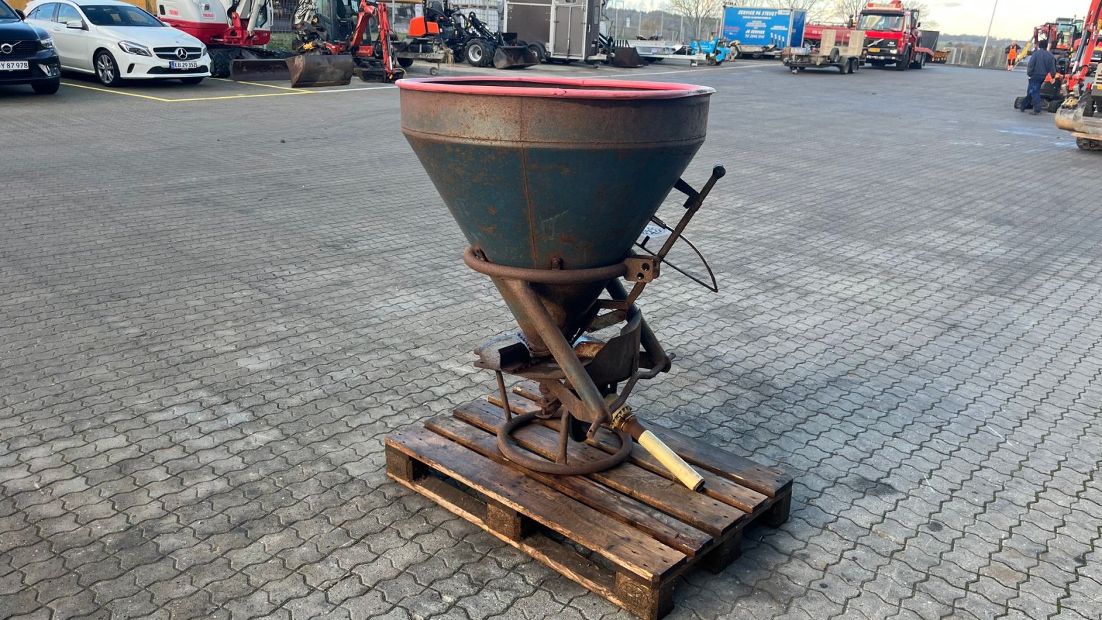 Düngerstreuer typu Sonstige 325 lille fin gødning spreder, Gebrauchtmaschine v Rønnede (Obrázek 4)
